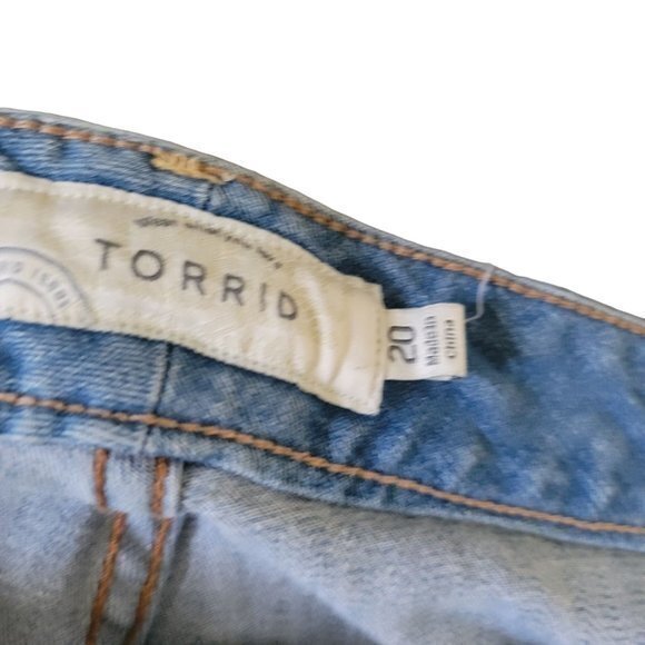 Torrid Womens Plus Size 20 Girlfriend Jeans Ripped Destruction - Picture 7 of 10